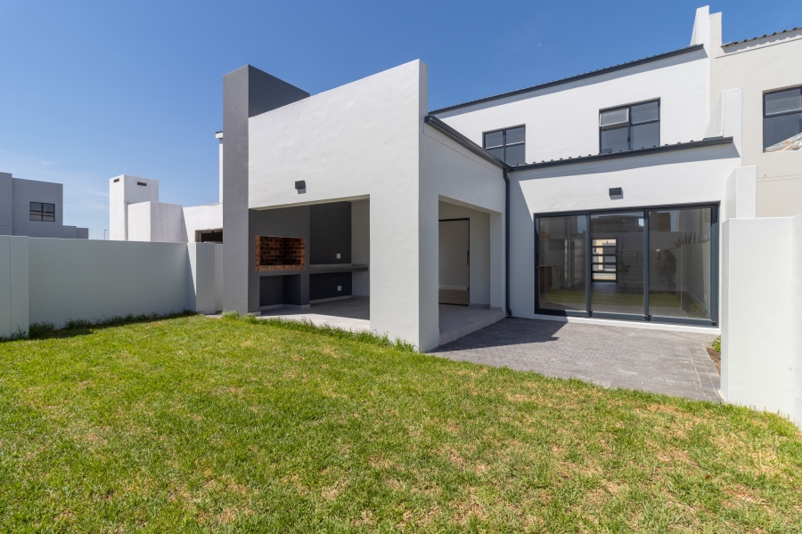 4 Bedroom Property for Sale in Sandown Western Cape